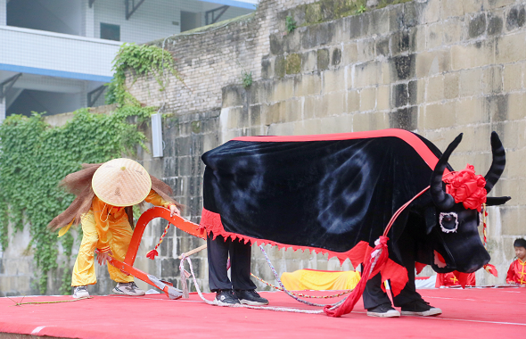 乡村“复兴少年宫”唱原生态山歌